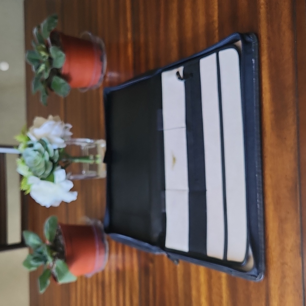 Design-A-Day Zip Folio Napa Leather Case
